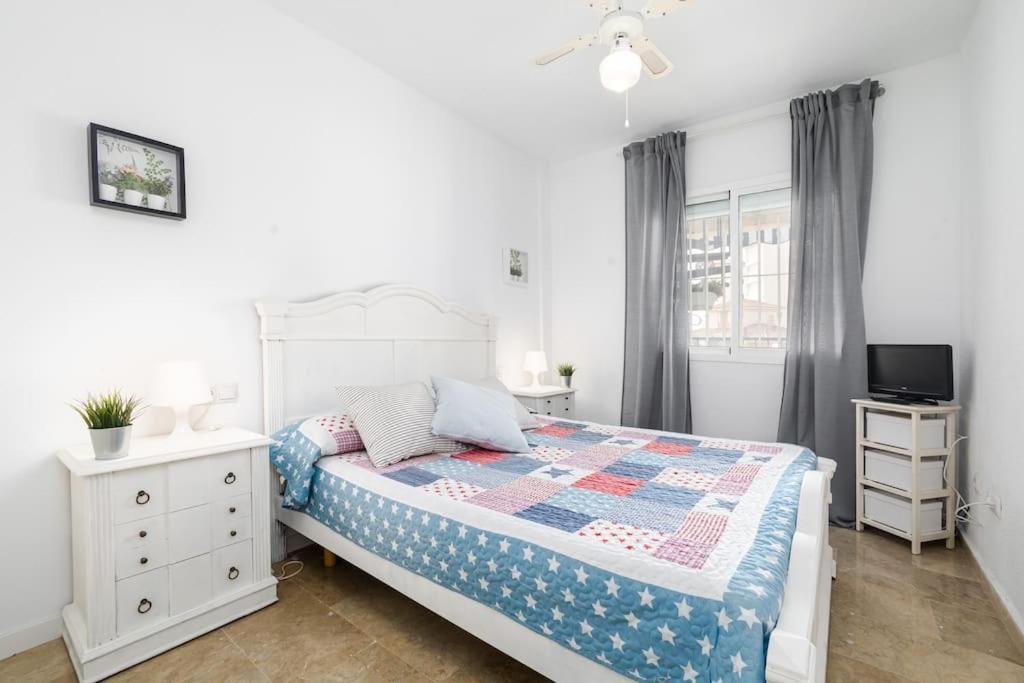 Home Rosa Benalmadena Bagian luar foto
