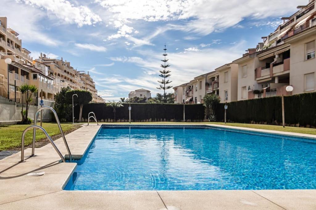 Home Rosa Benalmadena Bagian luar foto